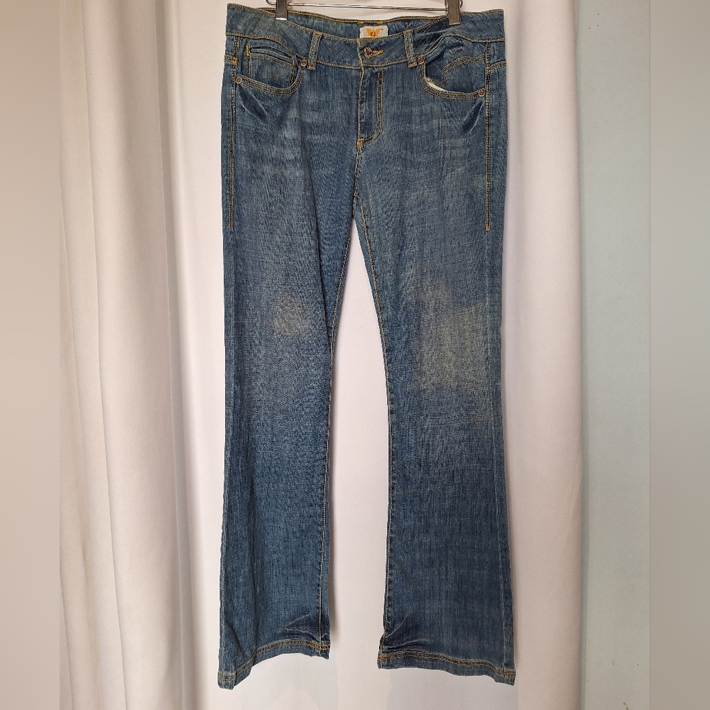 Antic Denim Embroidered  Pocket Boot Cut Size 32 Jeans